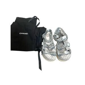 CHANEL Silver Metallic Lambskin Leather Chain Flat Platform Sandals 5.5